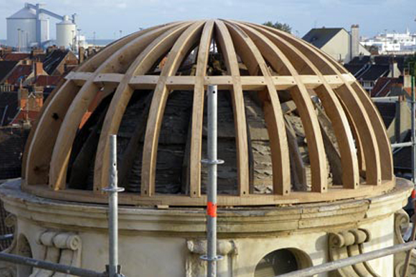 charpente-monument-historique